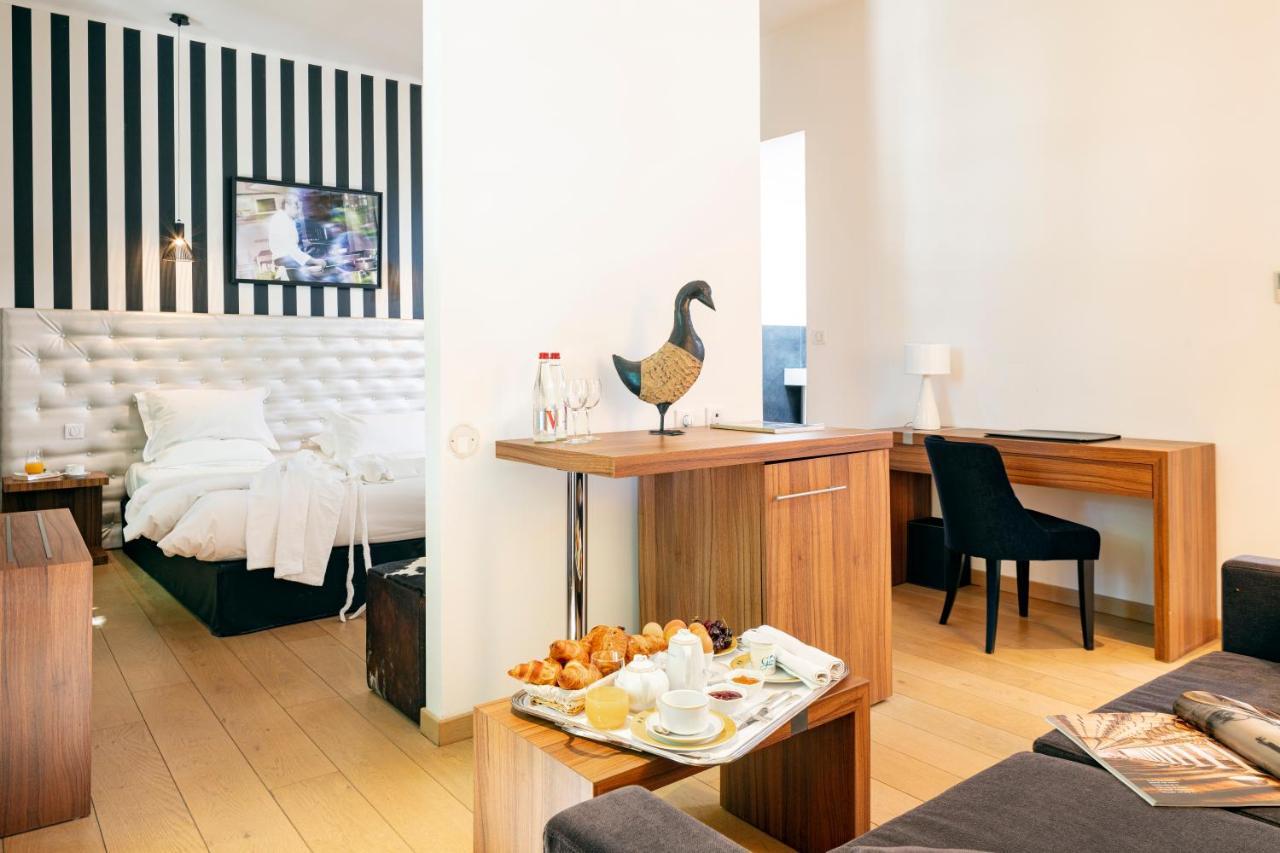 Le Pre Du Moulin - Maison Alonso - Hotel & Restaurant Сериньян-дю-Конта Экстерьер фото