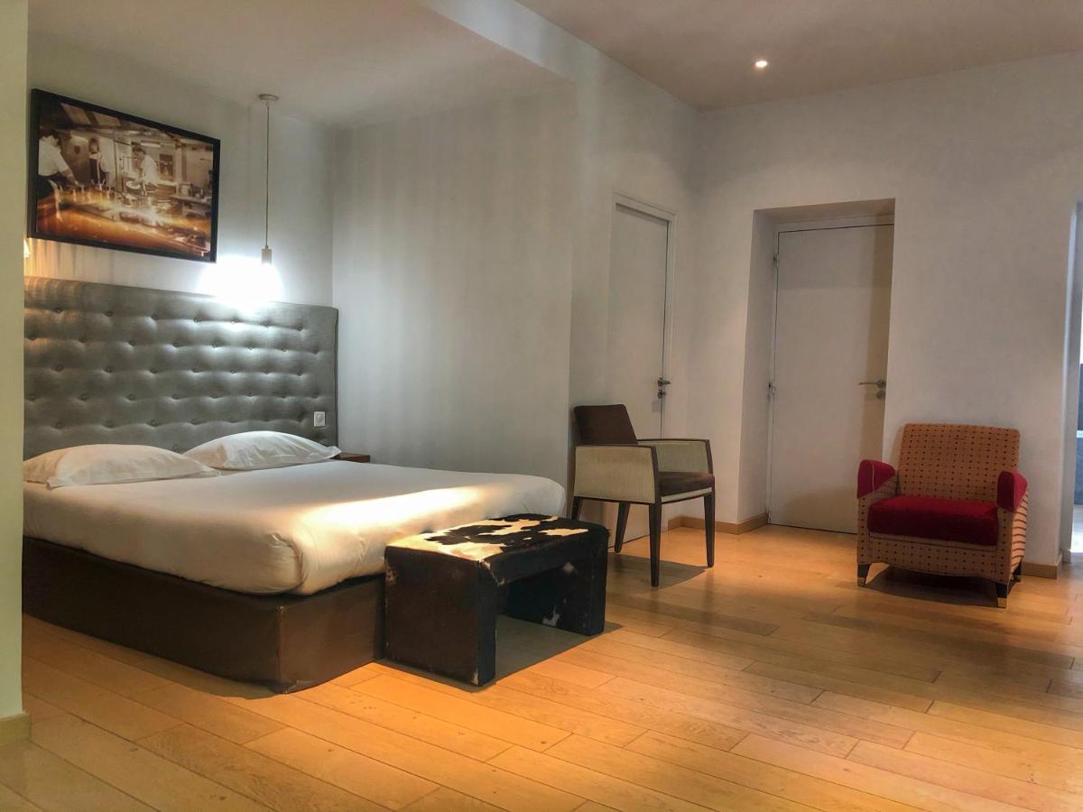 Le Pre Du Moulin - Maison Alonso - Hotel & Restaurant Сериньян-дю-Конта Экстерьер фото