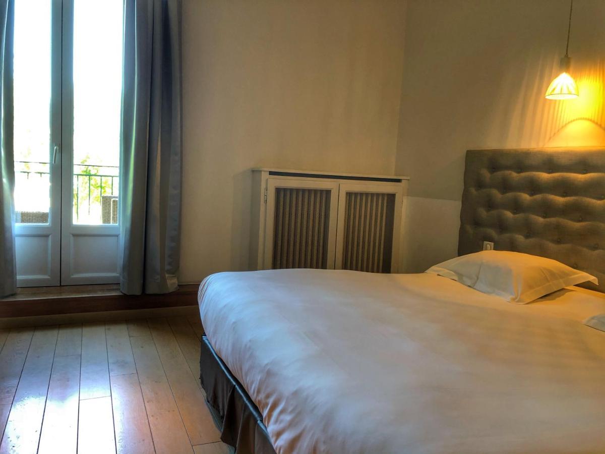Le Pre Du Moulin - Maison Alonso - Hotel & Restaurant Сериньян-дю-Конта Экстерьер фото