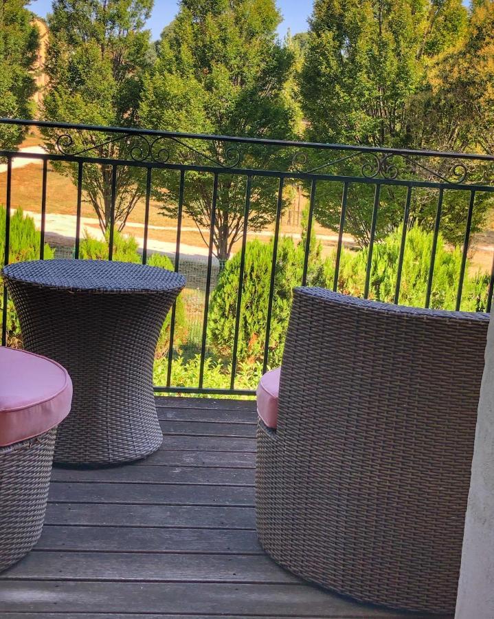 Le Pre Du Moulin - Maison Alonso - Hotel & Restaurant Сериньян-дю-Конта Экстерьер фото