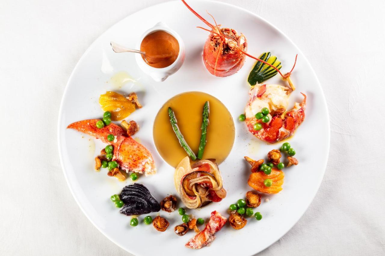 Le Pre Du Moulin - Maison Alonso - Hotel & Restaurant Сериньян-дю-Конта Экстерьер фото