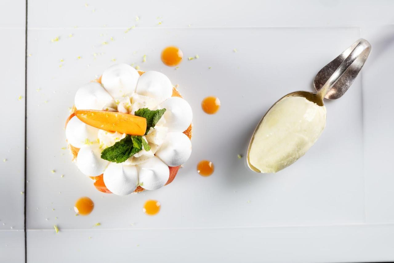 Le Pre Du Moulin - Maison Alonso - Hotel & Restaurant Сериньян-дю-Конта Экстерьер фото