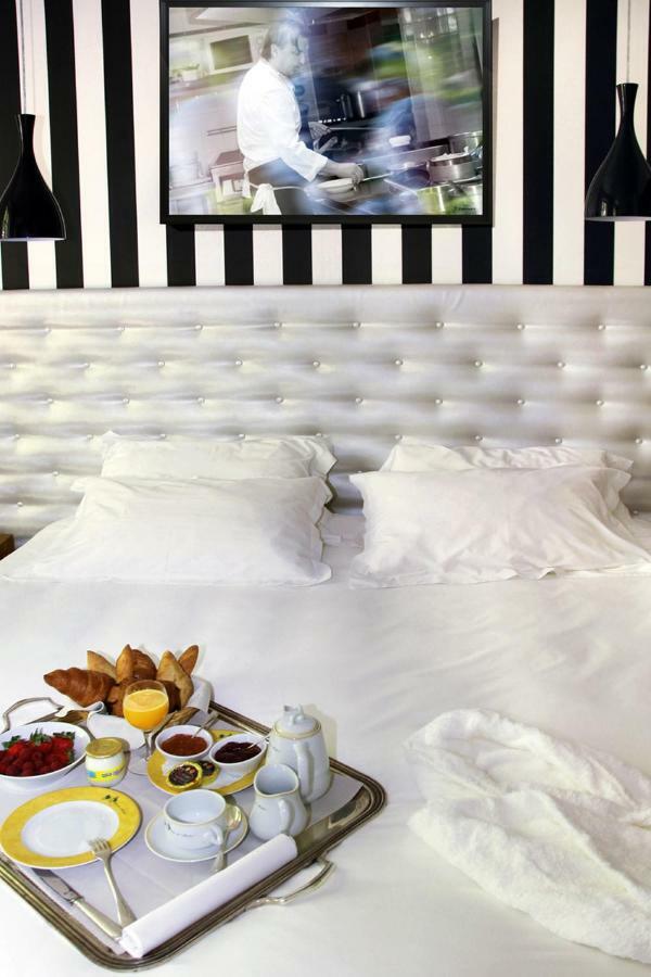 Le Pre Du Moulin - Maison Alonso - Hotel & Restaurant Сериньян-дю-Конта Экстерьер фото